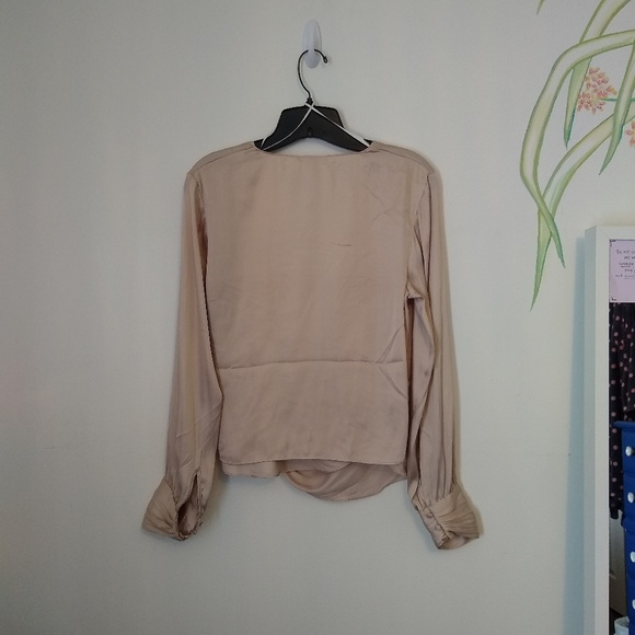 H&M Gold Top - Picture 4 of 4